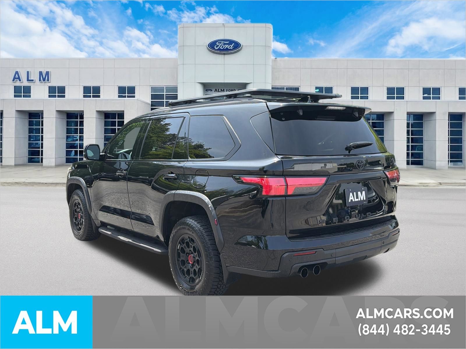 Used 2024 Toyota Sequoia TRD Pro AWD/4WD image 8