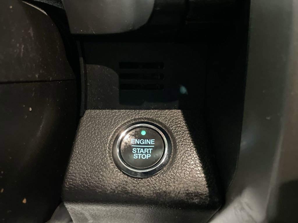 Used 2021 Ford Expedition XLT image 17