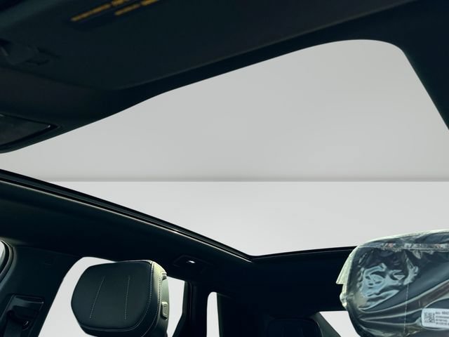 New 2026 Cadillac Lyriq Sport AWD/4WD image 9