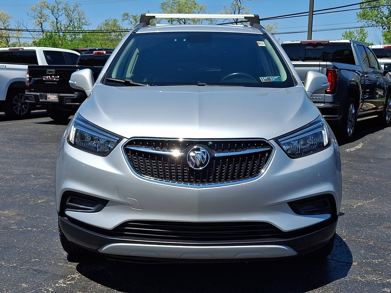 Used 2019 Buick Encore Preferred AWD/4WD image 2