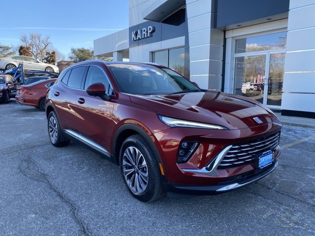 Used 2024 Buick Envision Preferred image 3