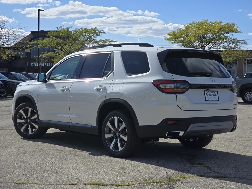 New 2025 Honda Pilot Touring image 20