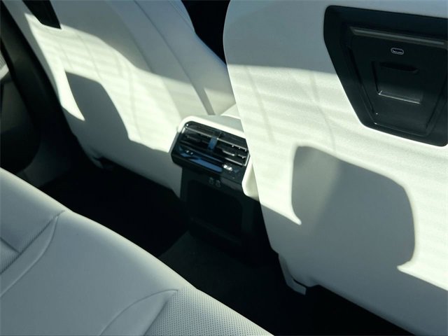 New 2025 BMW i5 eDrive40i w/ Premium Package image 14