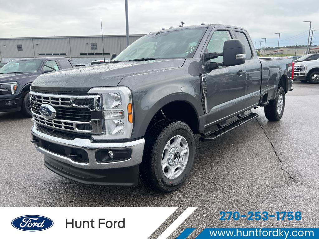 New 2025 Ford F250 XLT