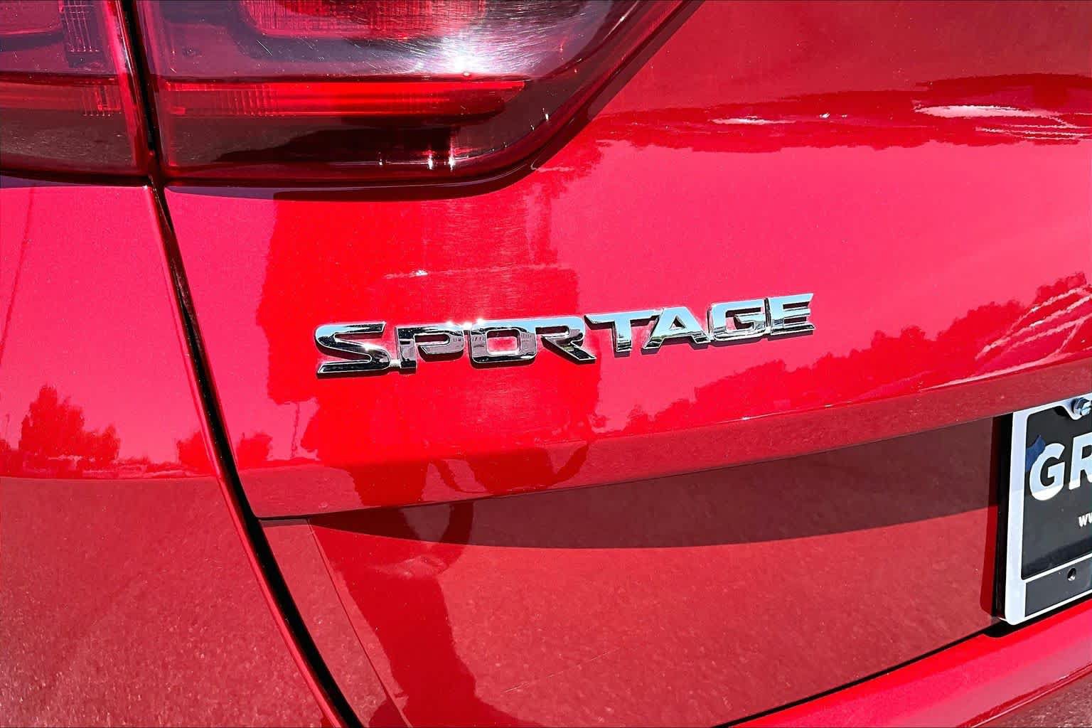 Used 2021 Kia Sportage LX AWD/4WD image 10