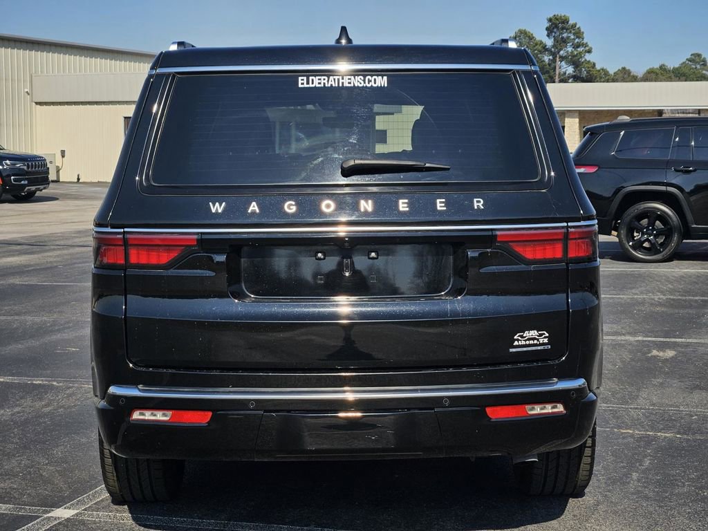 Used 2024 Jeep Wagoneer Series II w/ Flexible Seating Group image 5