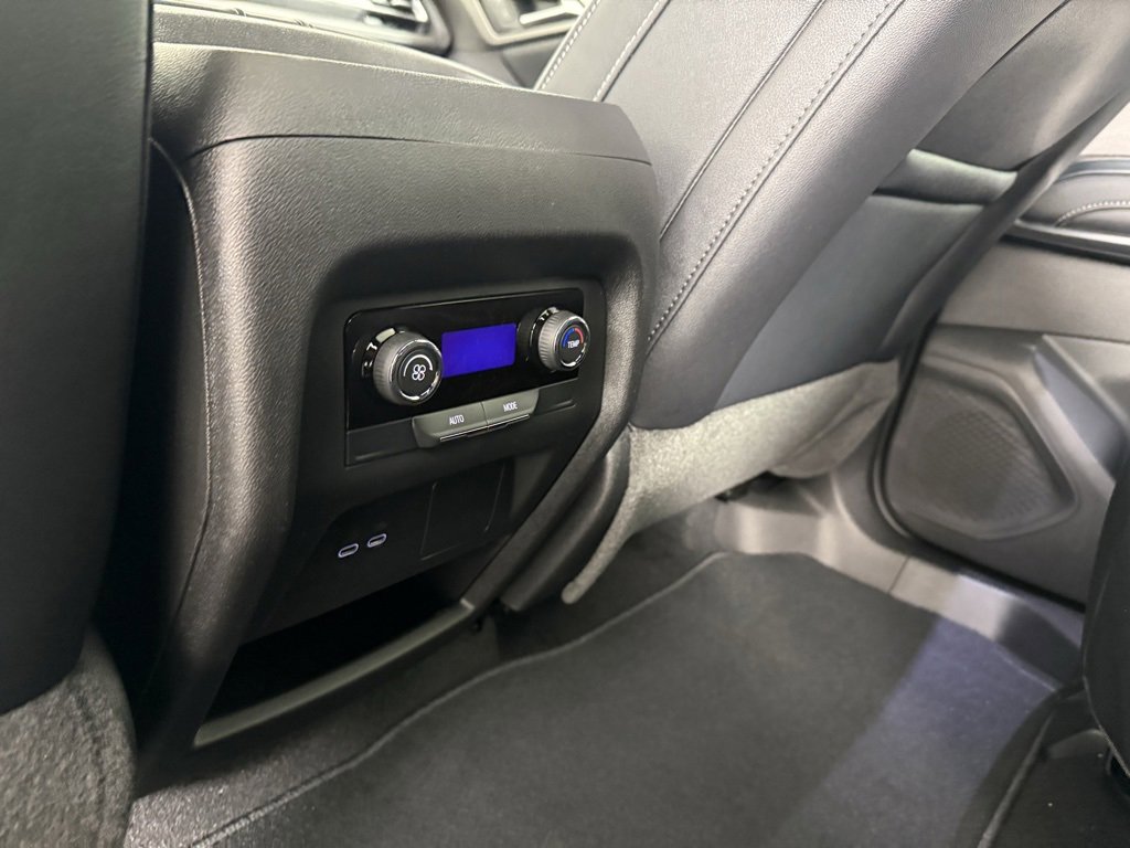 New 2026 Chevrolet Traverse LT w/ Sun and Wheel Package image 30