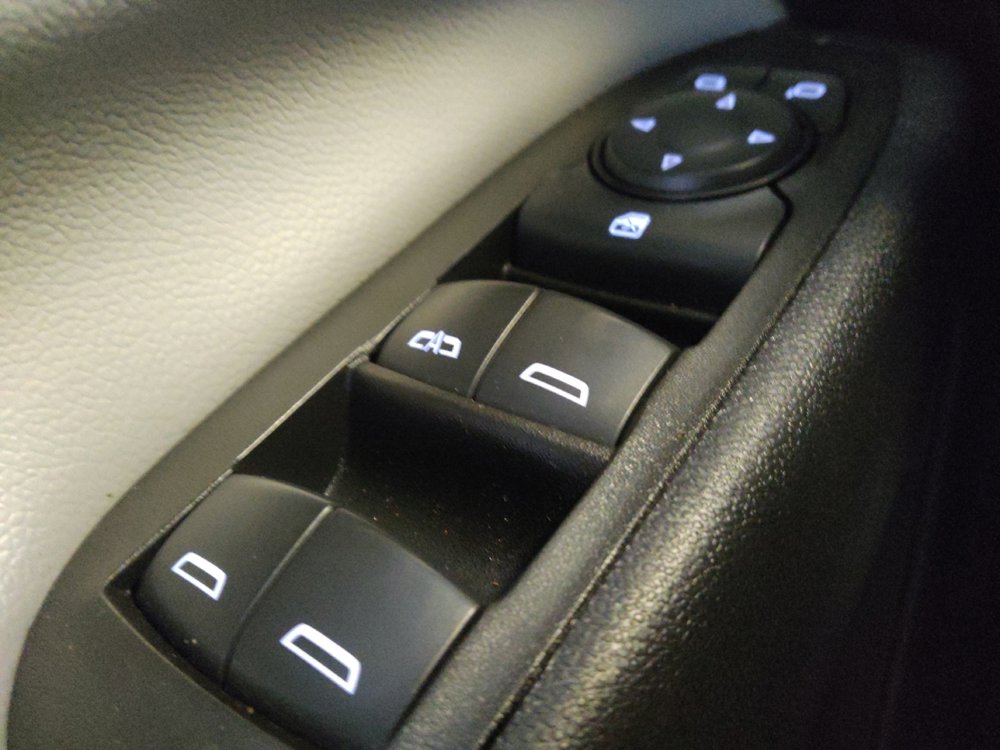 Used 2022 Chevrolet Equinox LS w/ LPO, Floor Liner Package FWD image 27