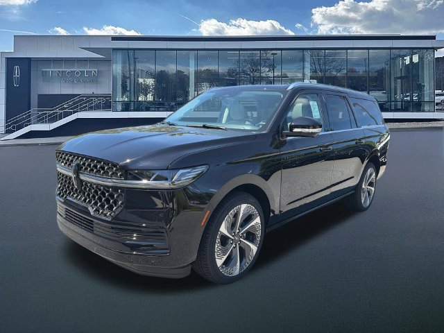 New 2027 Lincoln Navigator L Black Label AWD/4WD image 3