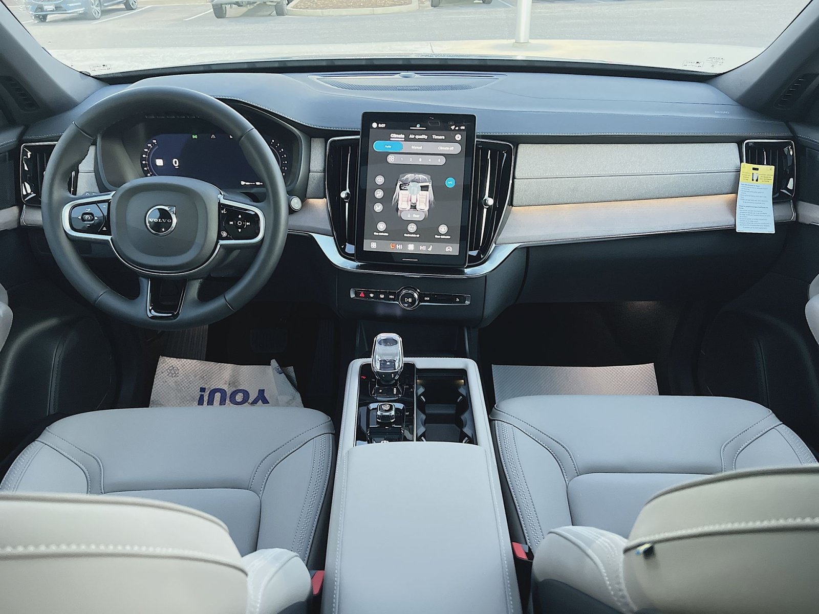 New 2026 Volvo XC90 B6 Plus w/ Protection Package AWD/4WD image 23