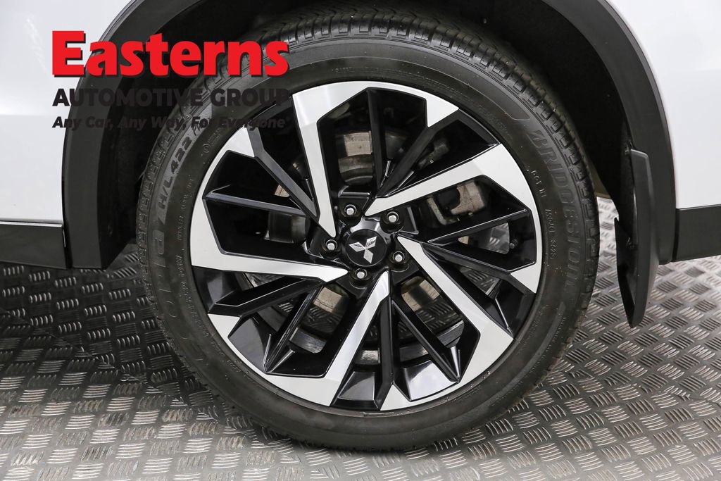 Used 2024 Mitsubishi Outlander SE image 33