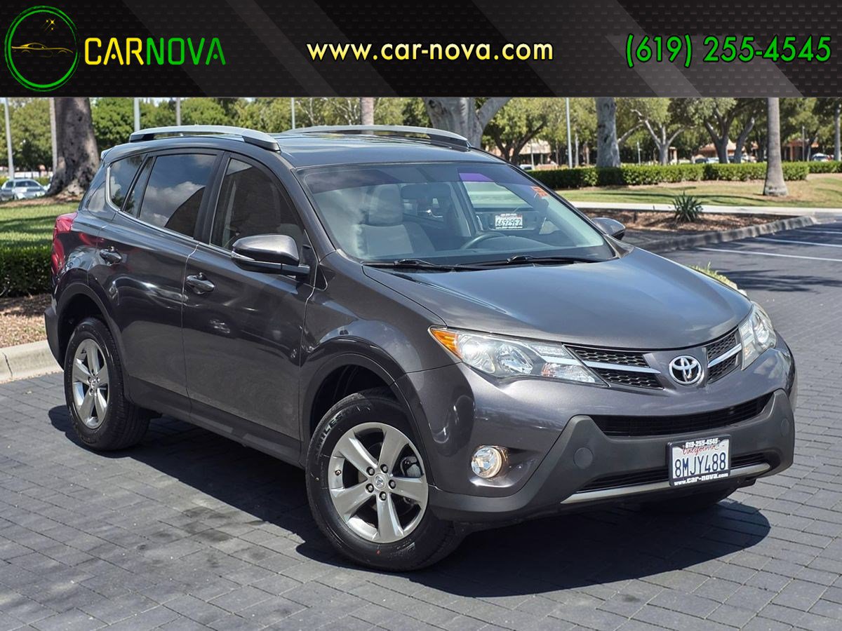 Used 2015 Toyota RAV4 XLE FWD video 1