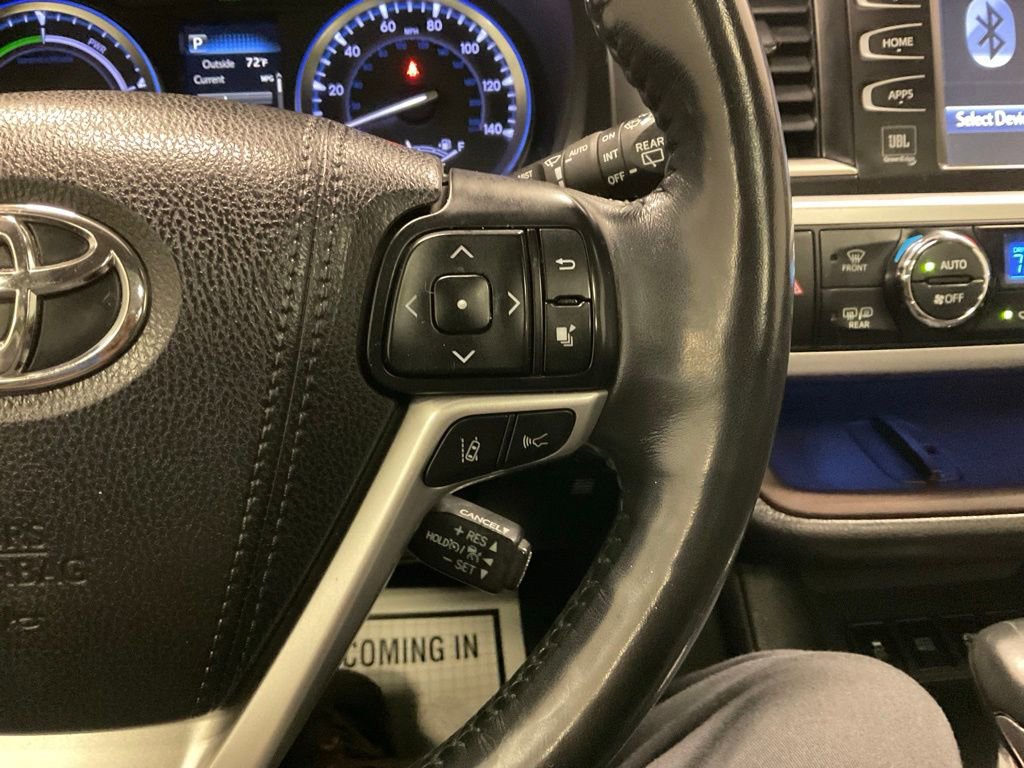 Used 2018 Toyota Highlander Limited Platinum AWD/4WD image 22