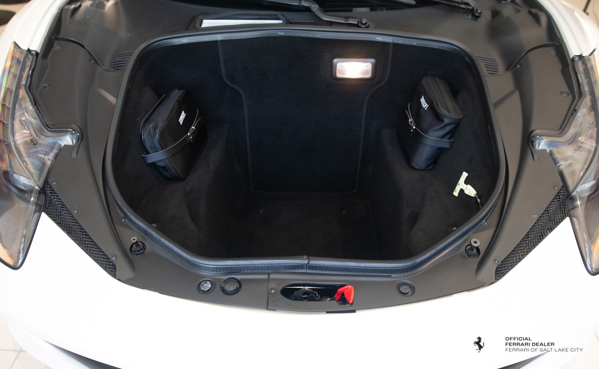 Used 2012 Ferrari 458 Spider RWD image 11