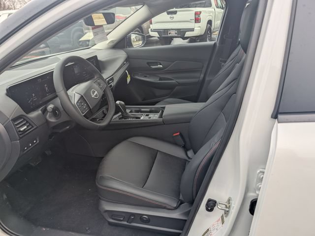 New 2026 Nissan Sentra SR w/ SR Premium Package FWD image 15