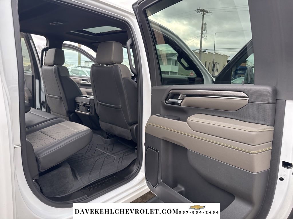 Used 2024 Chevrolet Silverado 2500 ZR2 w/ Technology Package image 25