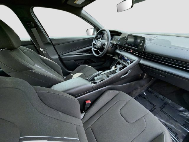 Certified 2026 Hyundai Elantra Sport FWD image 27