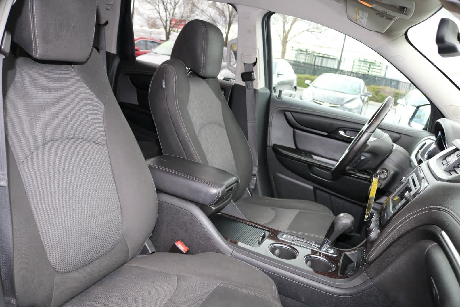 Used 2017 Chevrolet Traverse LT FWD image 22