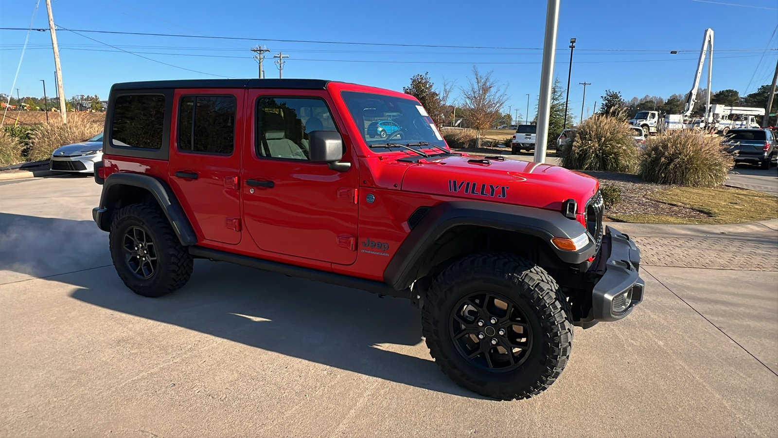 Used 2025 Jeep Wrangler Willys image 5
