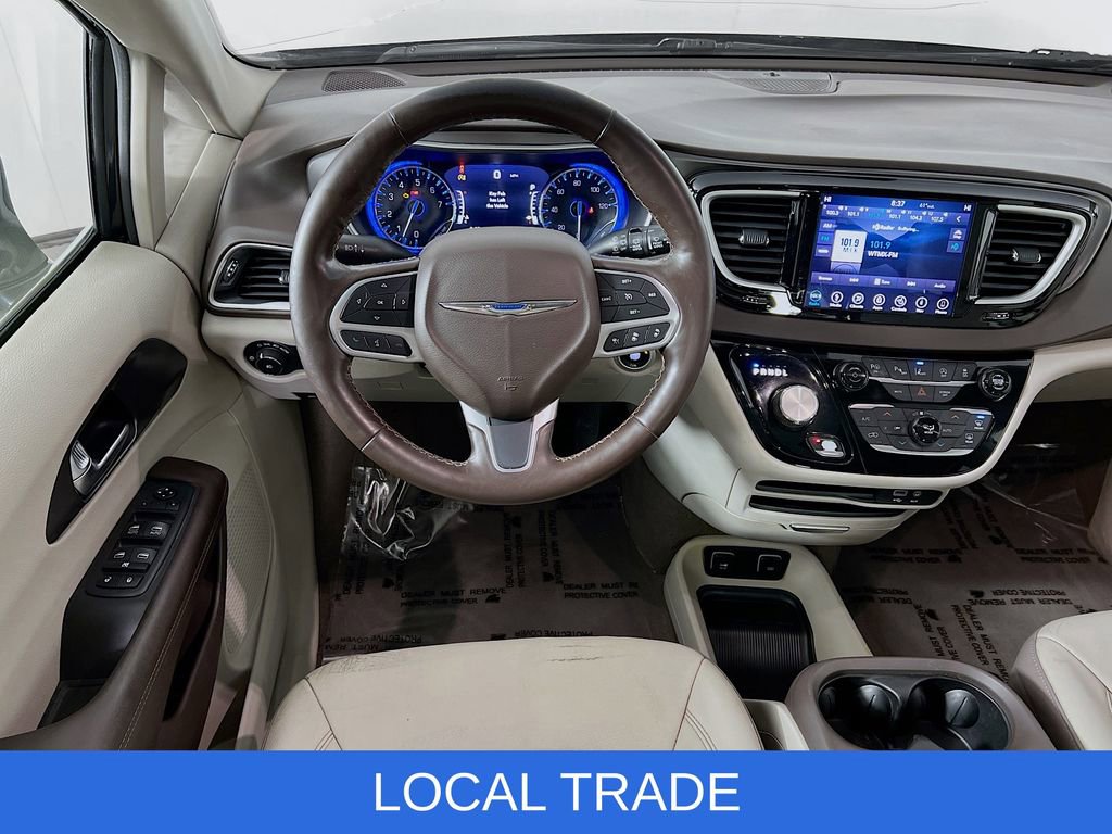 Used 2019 Chrysler Pacifica Touring-L w/ Advanced Safetytec Group image 24