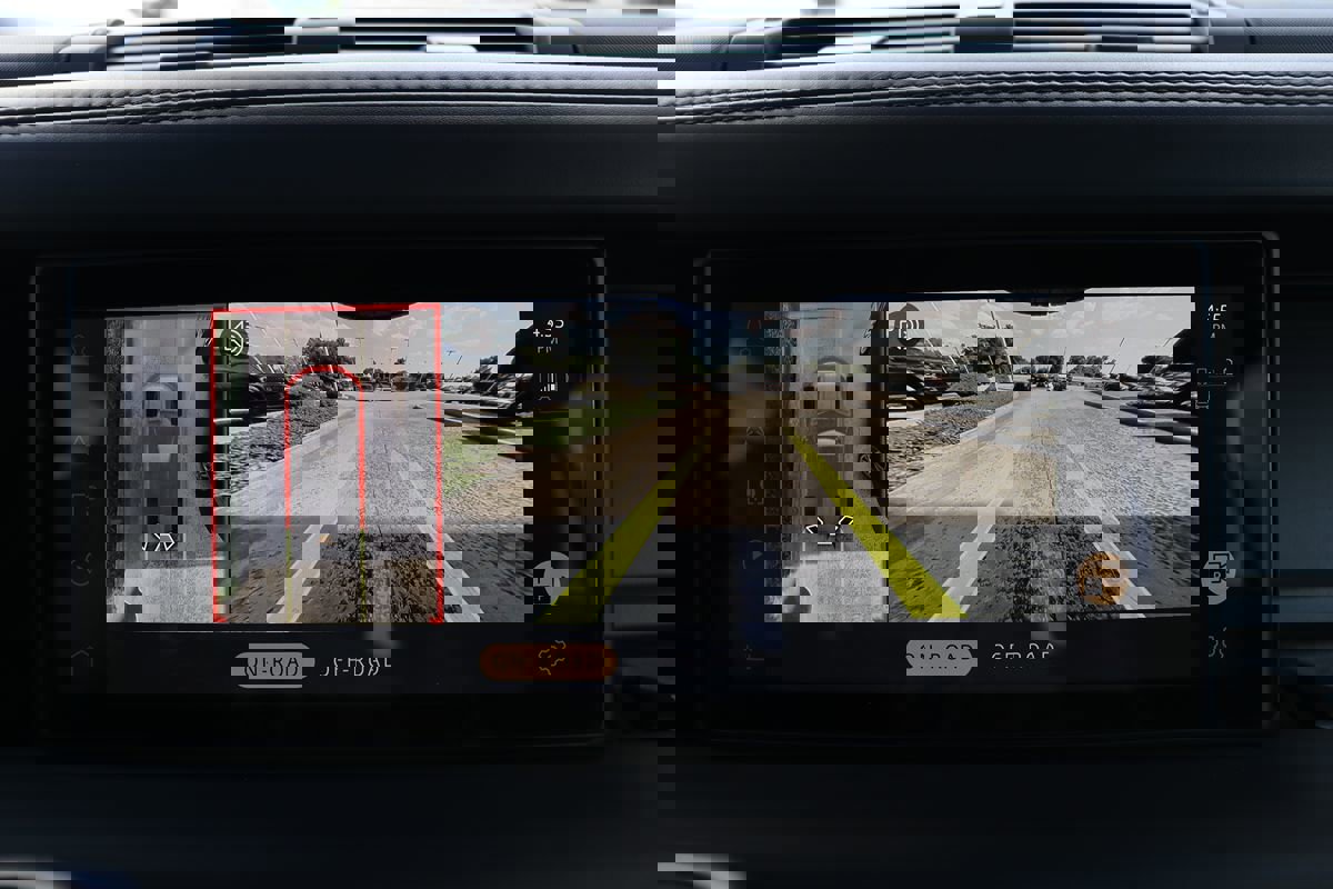 Used 2020 Land Rover Defender 110 X image 18