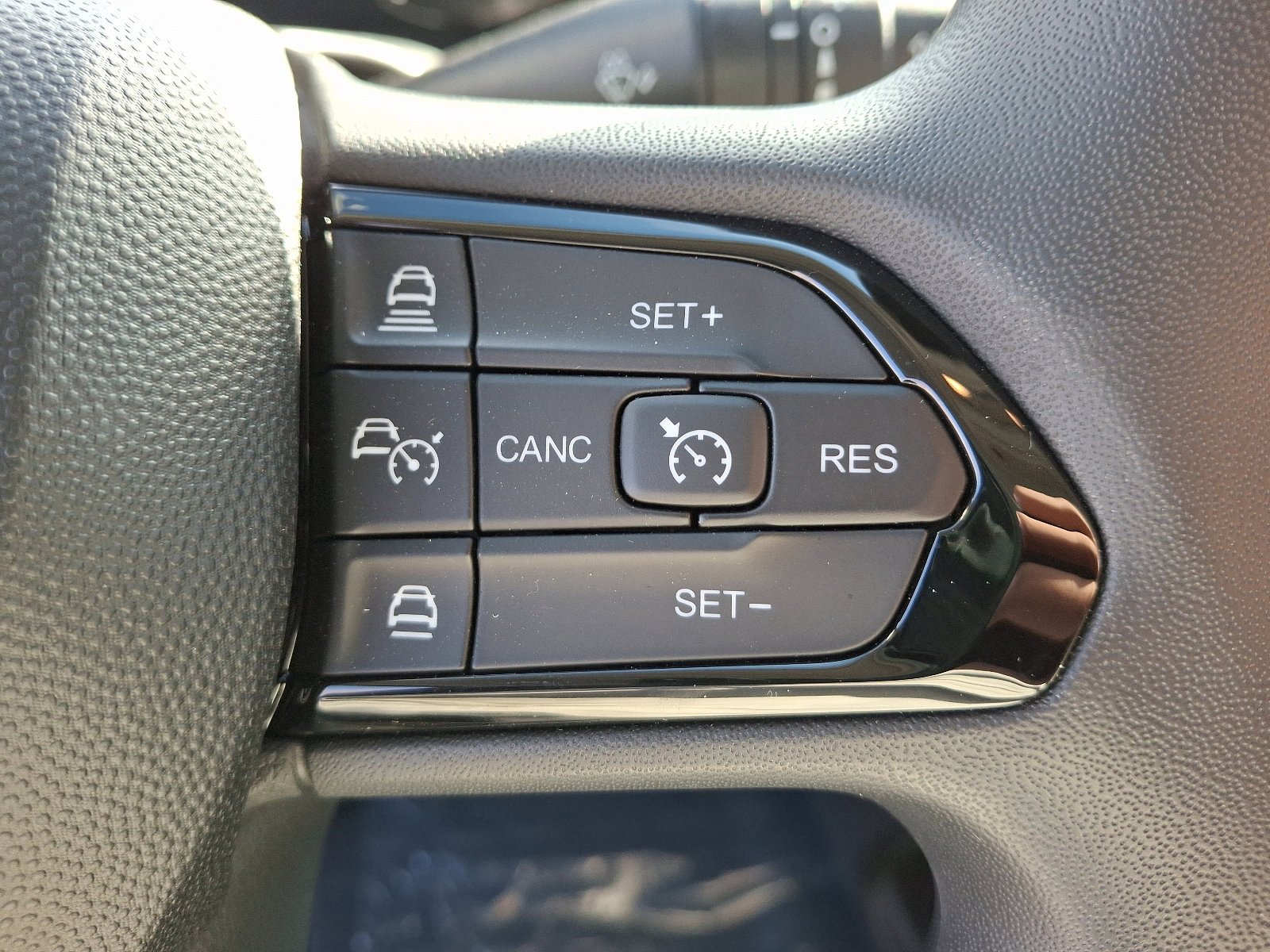 New 2024 RAM ProMaster 2500 w/ Convenience Group image 17