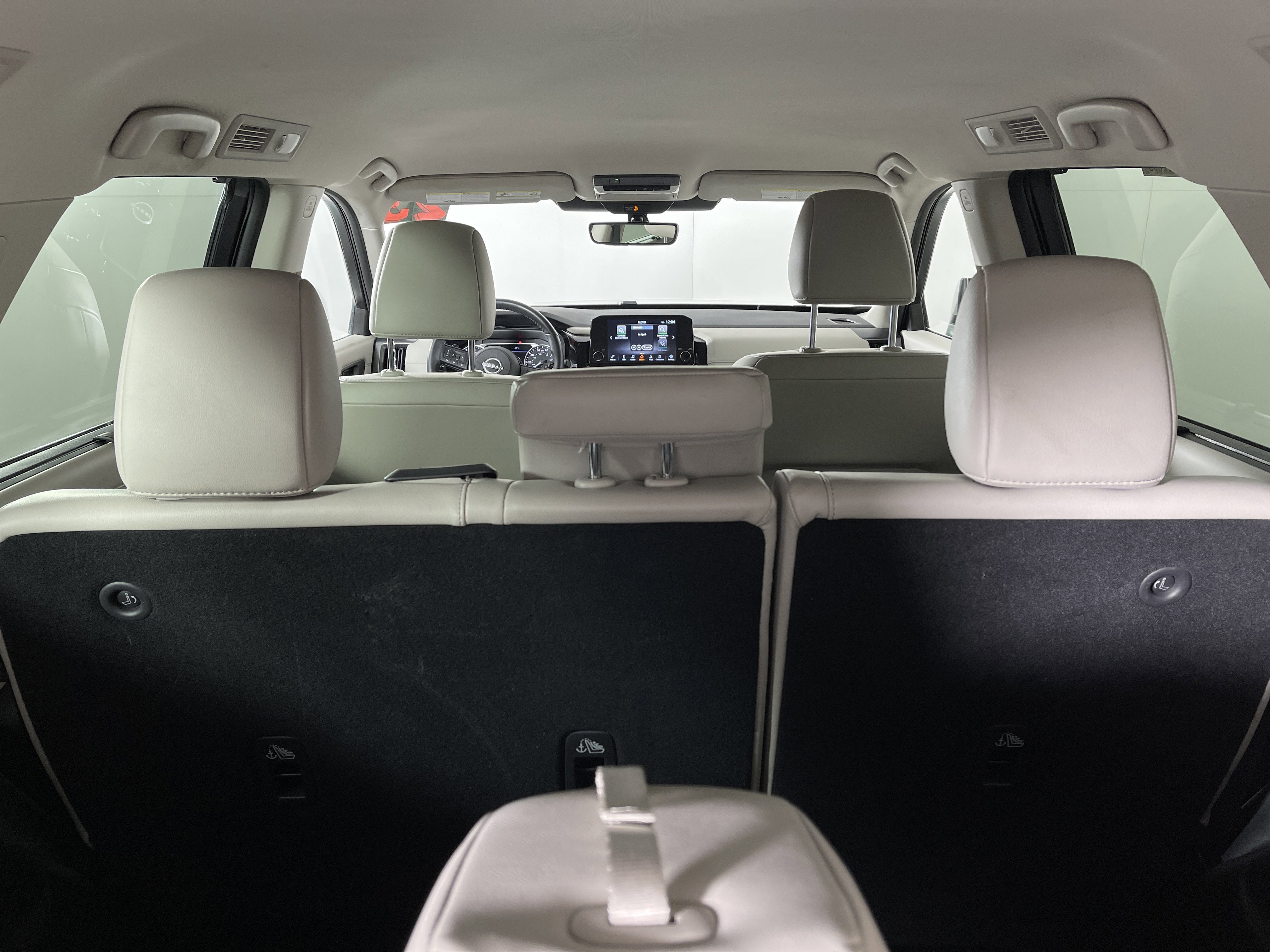 Used 2023 Nissan Pathfinder SL image 16