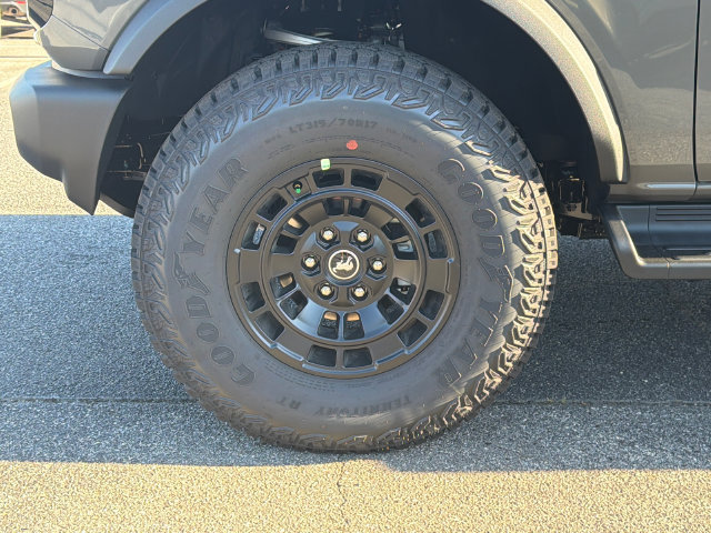 New 2026 Ford Bronco Outer Banks w/ Sasquatch Package AWD/4WD image 13
