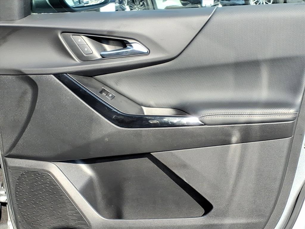 Used 2025 Chevrolet Equinox LT image 20