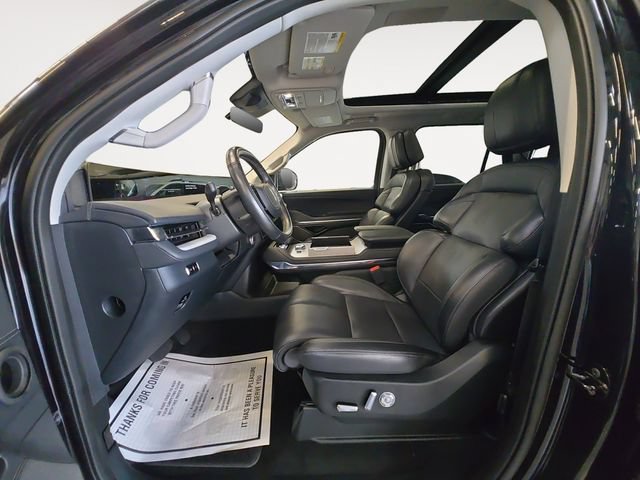 Used 2025 Lincoln Navigator Reserve AWD/4WD image 11