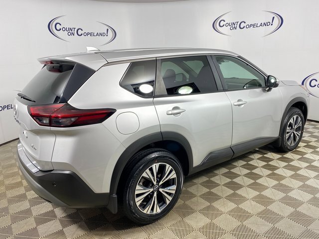 Used 2022 Nissan Rogue SV image 7