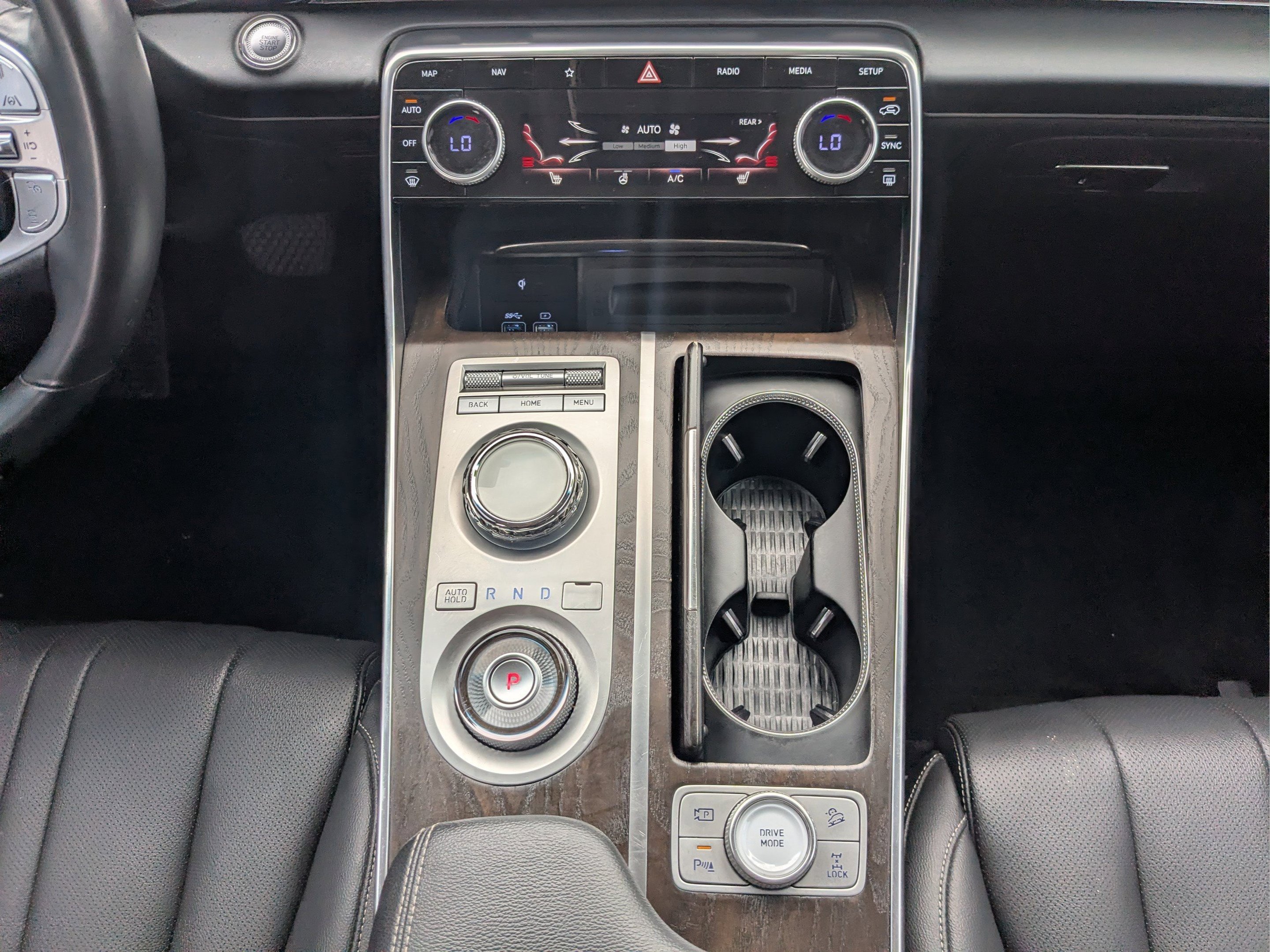 Used 2024 Genesis GV80 2.5T AWD/4WD image 18