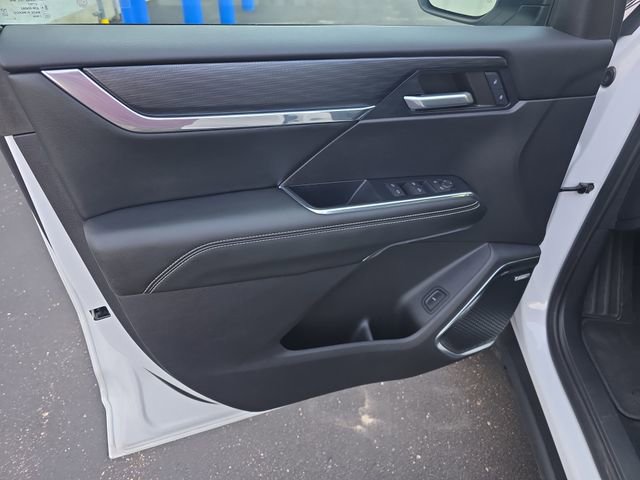 Used 2024 GMC Acadia Elevation image 10