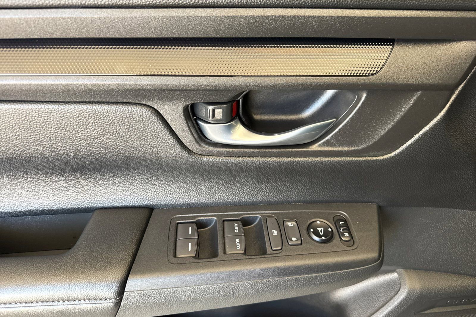 Used 2026 Honda CR-V EX image 12