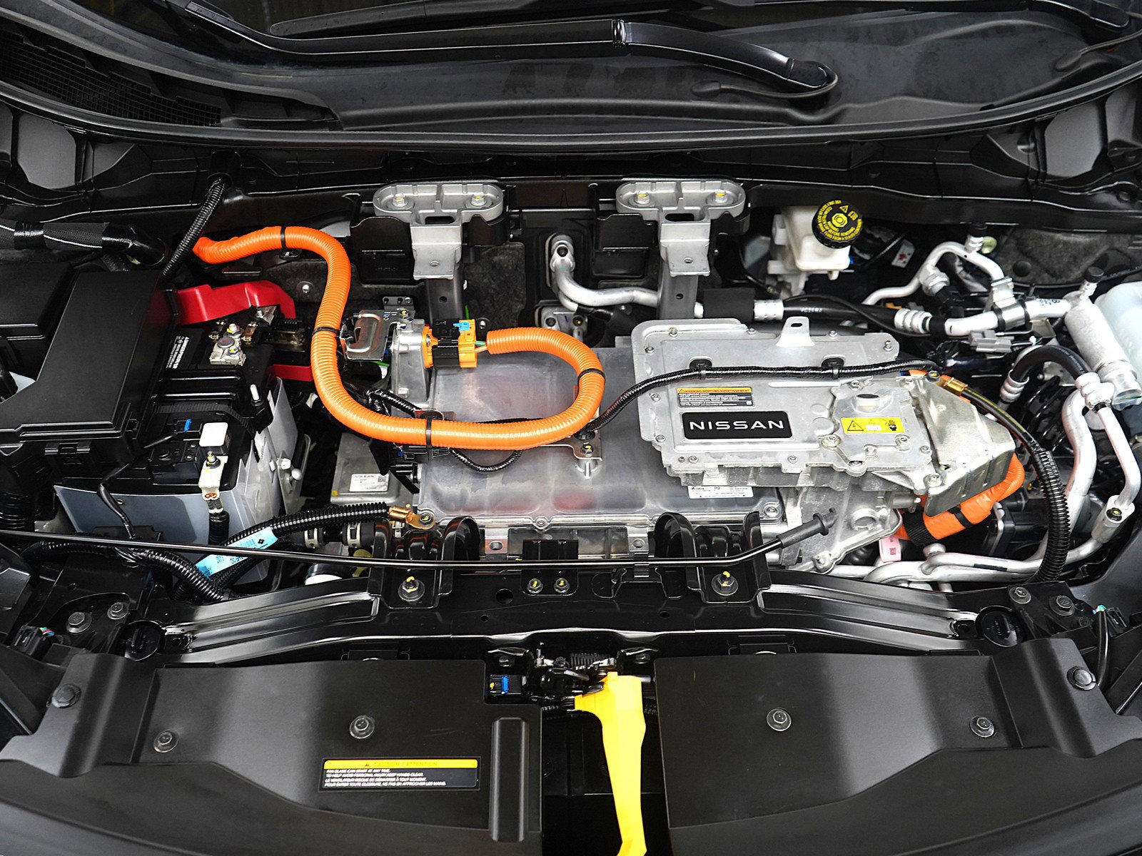 Used 2024 Nissan Ariya AWD image 31