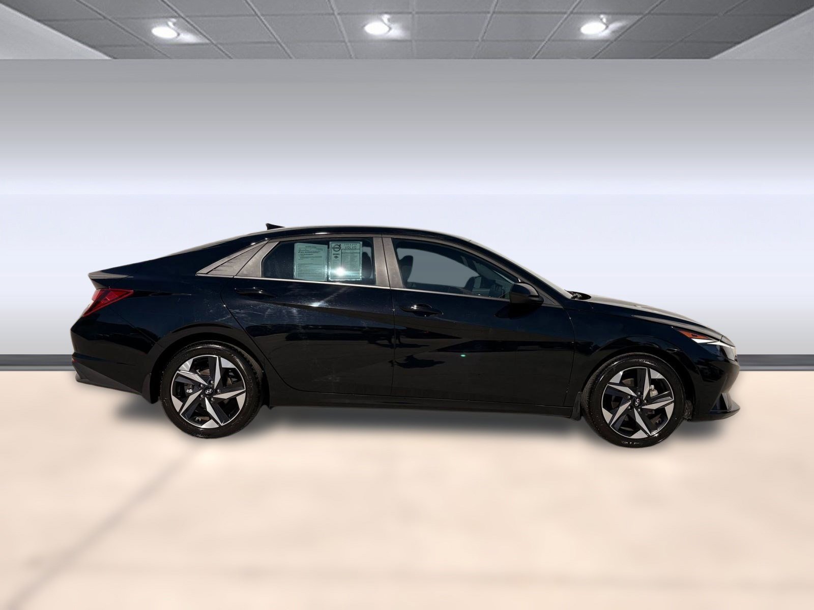 Used 2023 Hyundai Elantra SEL w/ Convenience Package image 7