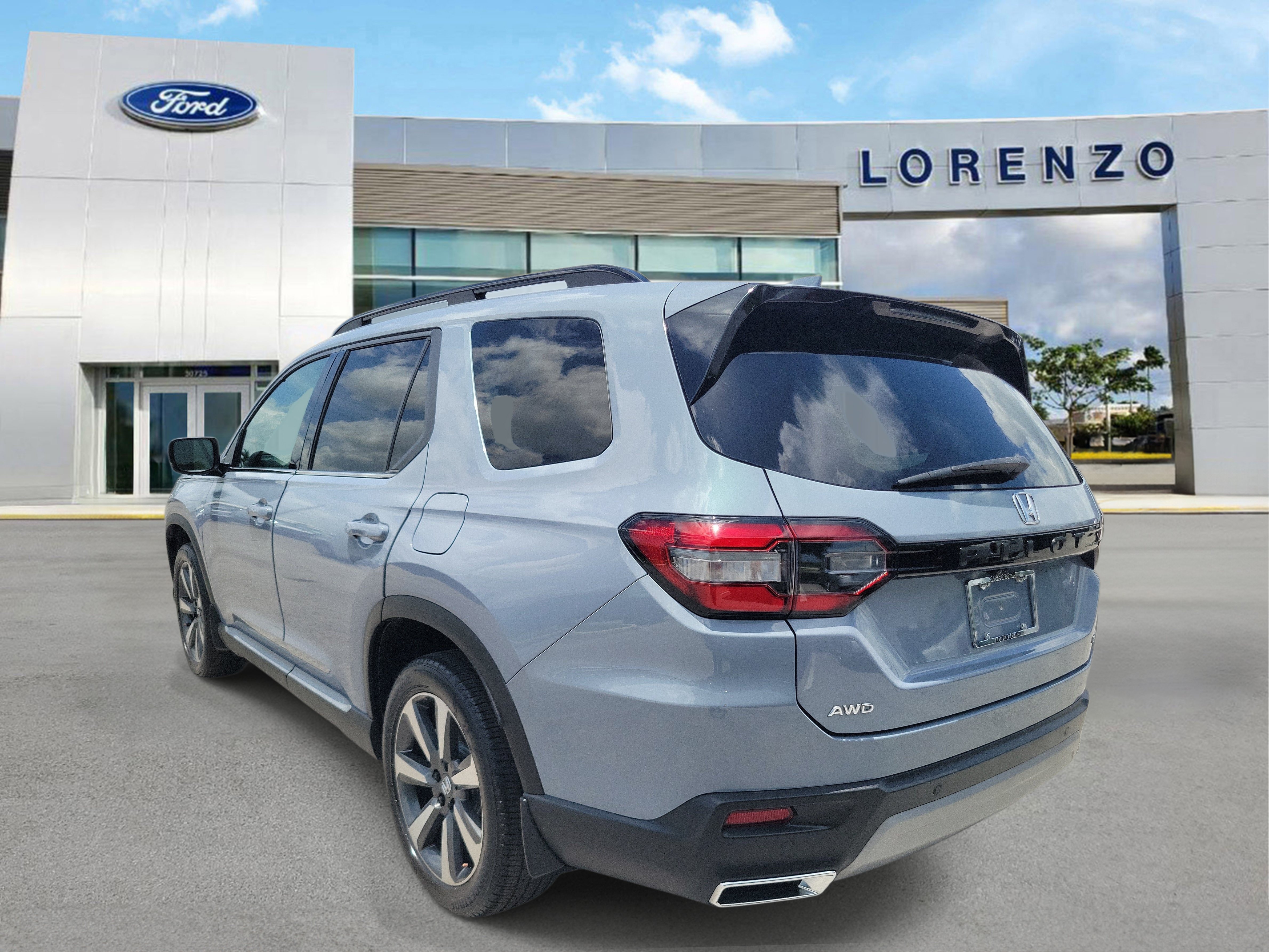 Used 2024 Honda Pilot Elite image 7