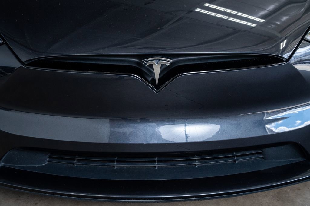 Used 2024 Tesla Model X image 16