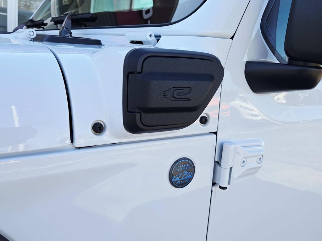 Used 2025 Jeep Wrangler Unlimited Sahara image 20