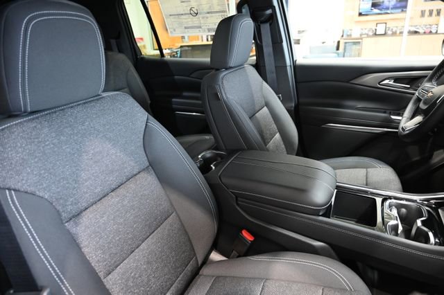 New 2026 Chevrolet Traverse LT image 8