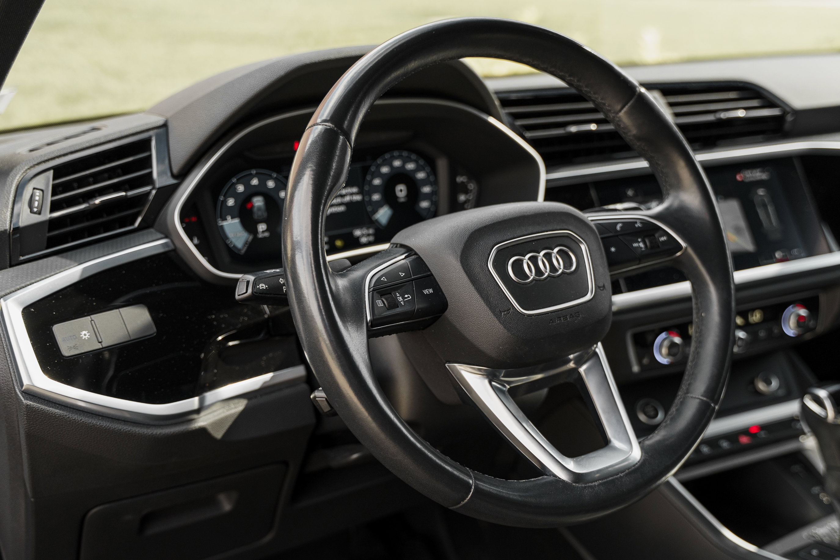 Used 2021 Audi Q3 2.0T Premium w/ Convenience Package AWD/4WD image 8