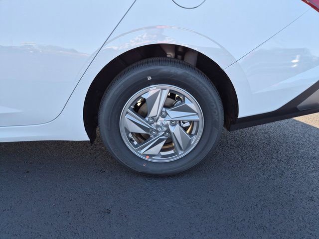 New 2026 Hyundai Elantra SE image 24