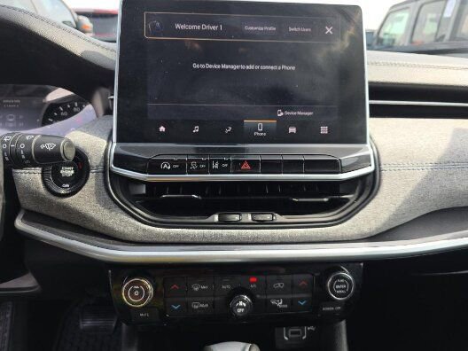 Used 2024 Jeep Compass Latitude w/ Convenience Group image 10