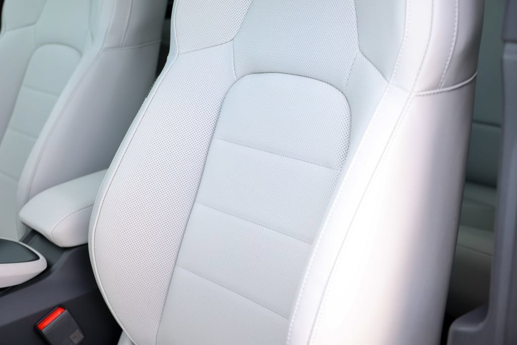 New 2026 Porsche Macan 4 Electric AWD/4WD image 4