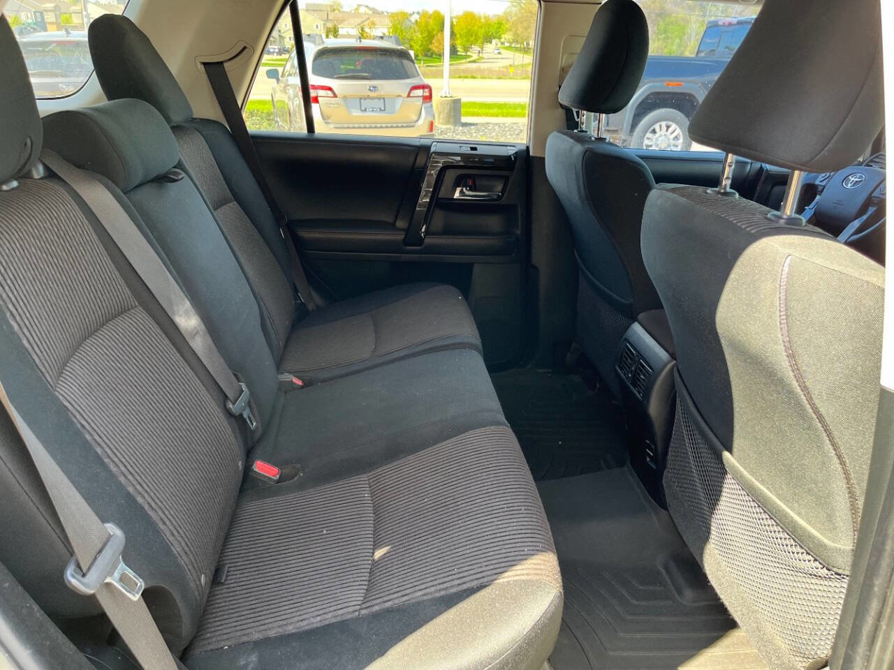 Used 2018 Toyota 4Runner TRD Off-Road w/ TRD Performance Package AWD/4WD image 9