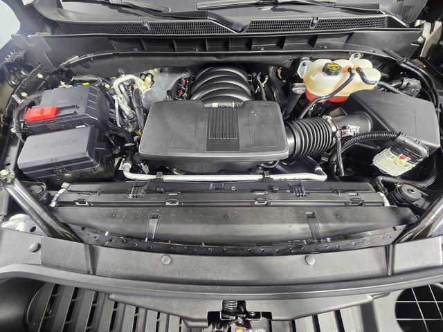 Used 2024 GMC Yukon Denali w/ Advanced Technology Package AWD/4WD image 14