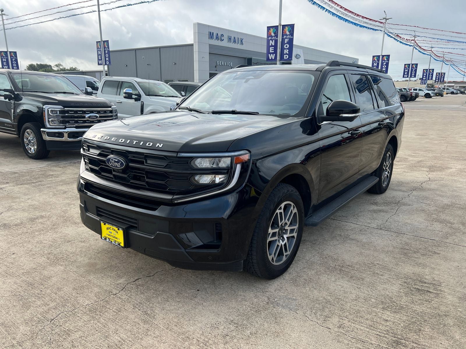 Used 2025 Ford Expedition Max Active AWD/4WD image 7