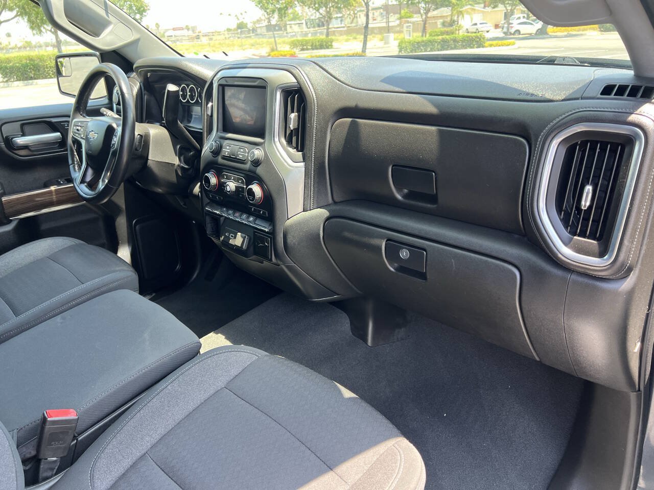 Used 2021 Chevrolet Silverado 1500 LT RWD image 21