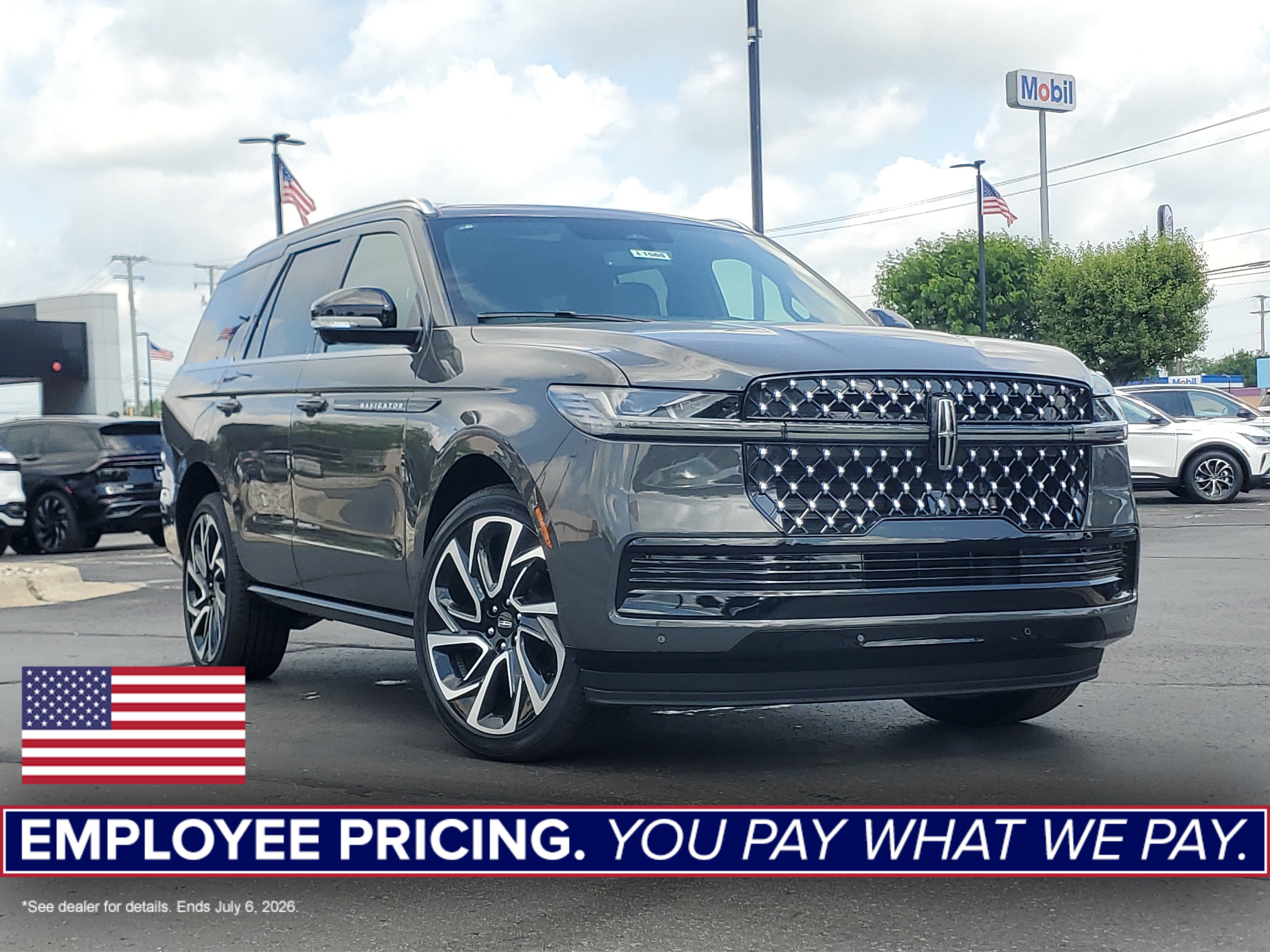 New 2026 Lincoln Navigator Black Label AWD/4WD image 1