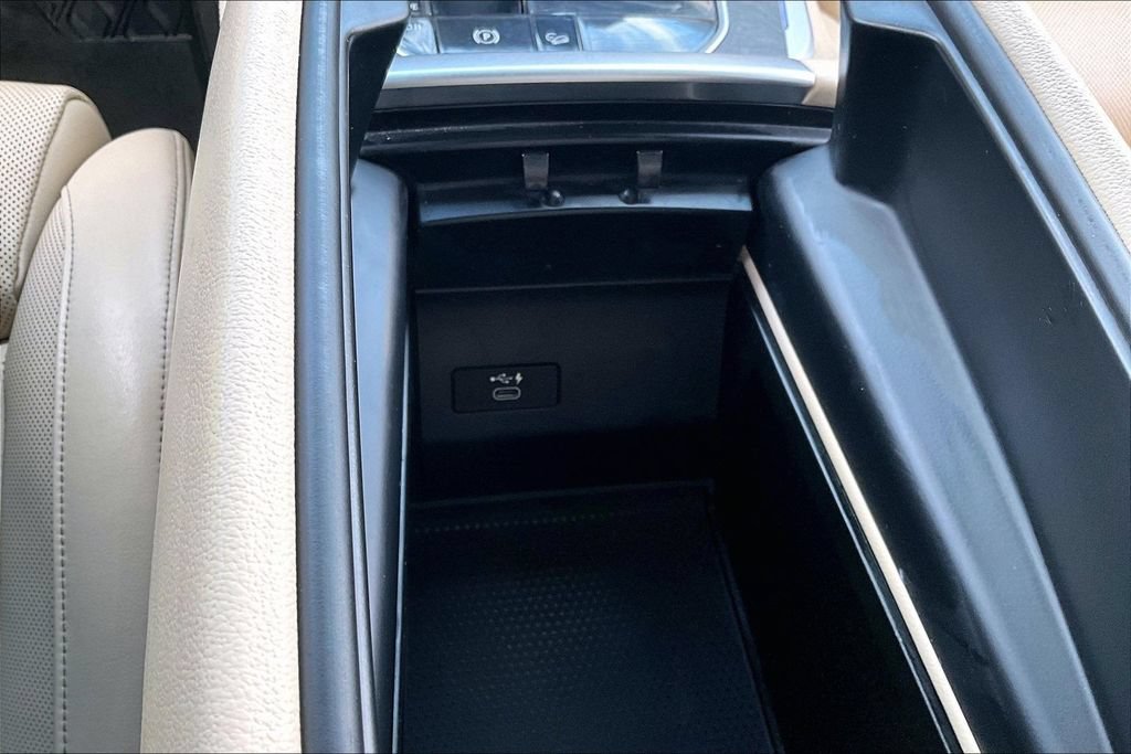 Used 2021 BMW X5 M50i AWD/4WD image 34
